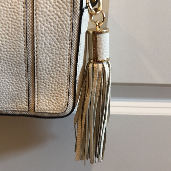 Michael Kors Ginny Medium Logo Crossbody Bag - Picture 2 of 10